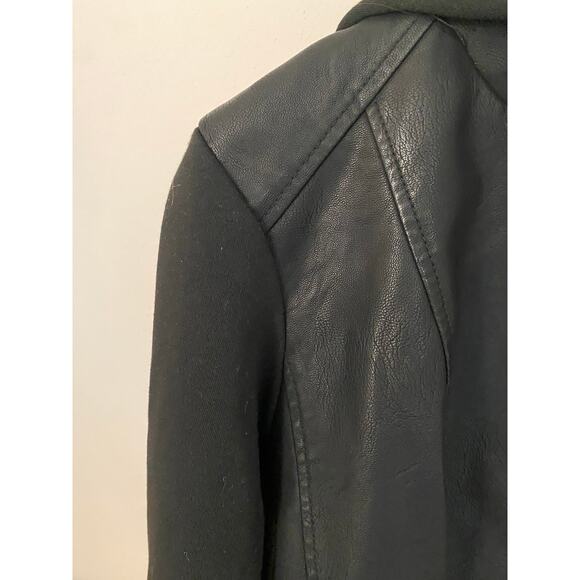 Baccini Jacket Faux Leather Hoodie with soft knit sleeves and hood Size Large - Picture 3 of 10